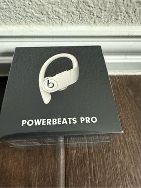 Beats by Dr. Dre Powerbeats Pro Totally Wireless Earbuds Ivory